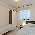 Petra 628 Apartamento *